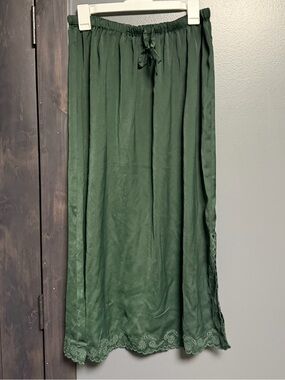 NWT Universal Thread Dark Green Cutwork Maxi Skirt Size M Target